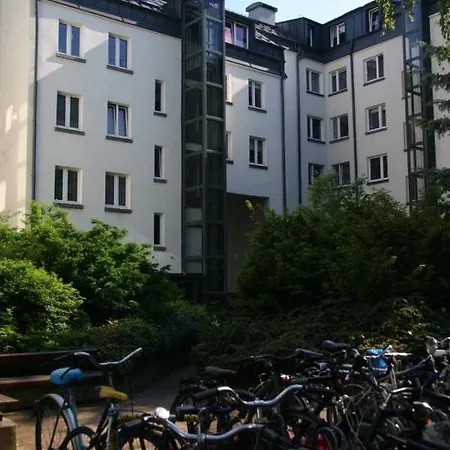 Apartment Oomph 3-bedroom Flat *